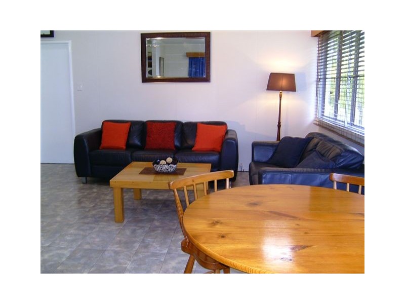 1 Tsakisiris Street, Cardwell QLD 4849