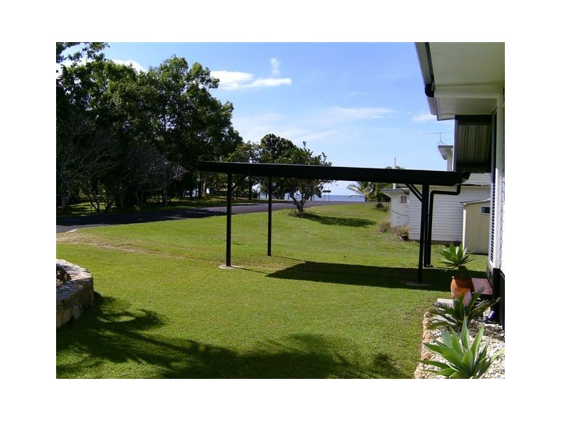 1 Tsakisiris Street, Cardwell QLD 4849