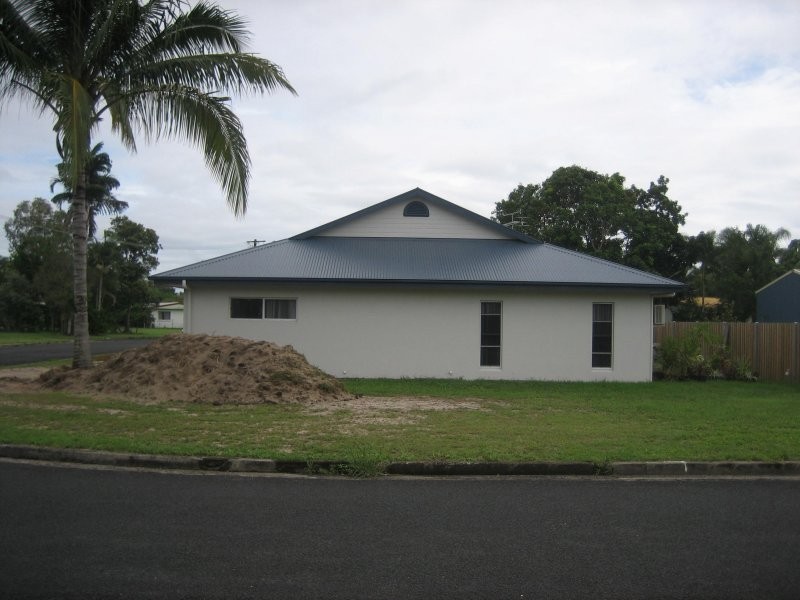 20 Winter Street, Cardwell QLD 4849