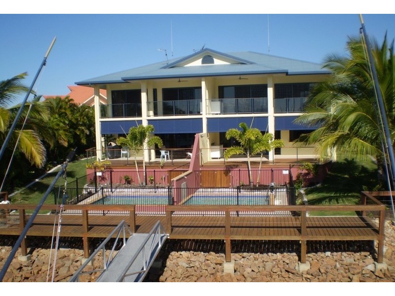 2/45 Royal Palm Avenue, Cardwell QLD 4849