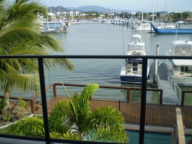 2/45 Royal Palm Avenue, Cardwell QLD 4849