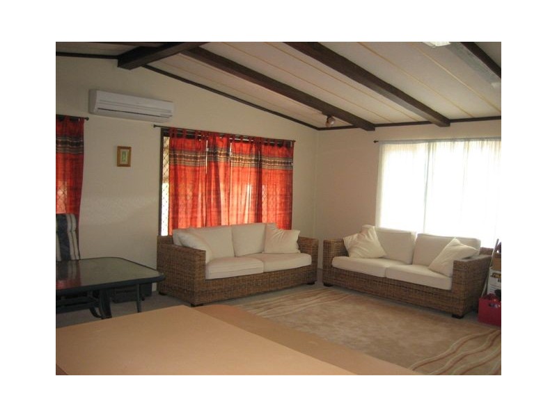 60 Roma Street, Cardwell QLD 4849