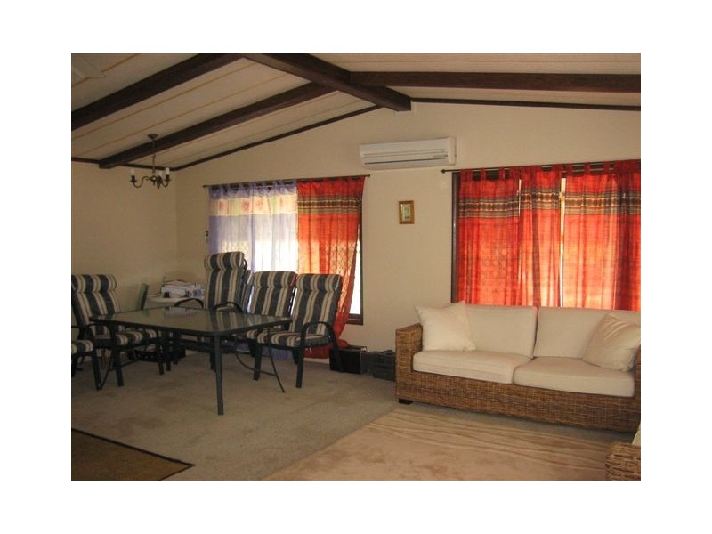 60 Roma Street, Cardwell QLD 4849