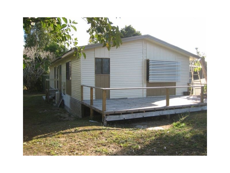 60 Roma Street, Cardwell QLD 4849