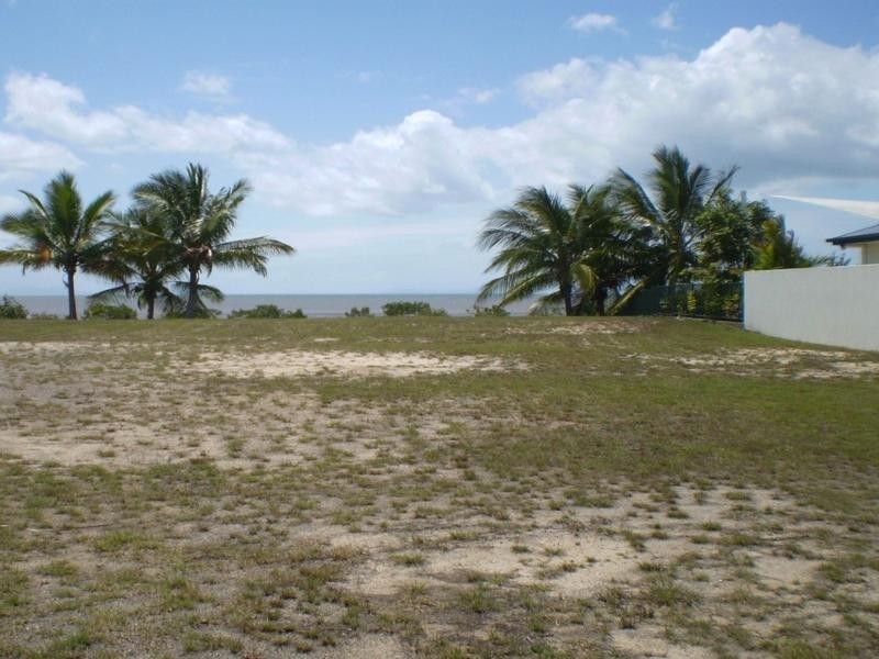 55 Keith Williams Drive, Cardwell QLD 4849