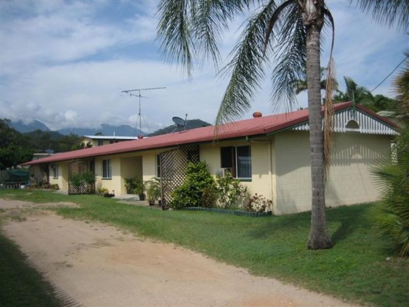 197 Victoria Street, Cardwell QLD 4849