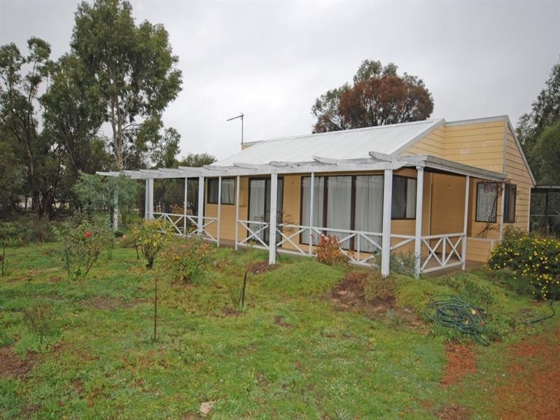 29 Forrest Street, Popanyinning WA 6309