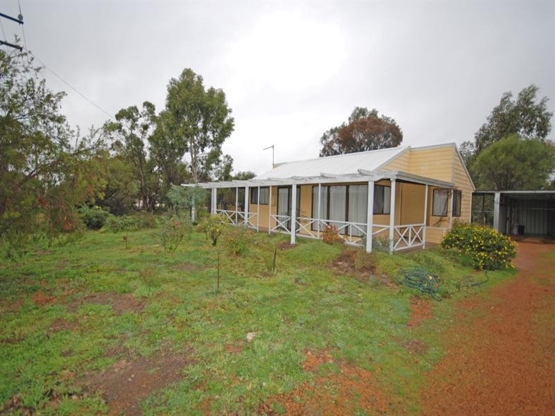 29 Forrest Street, Popanyinning WA 6309