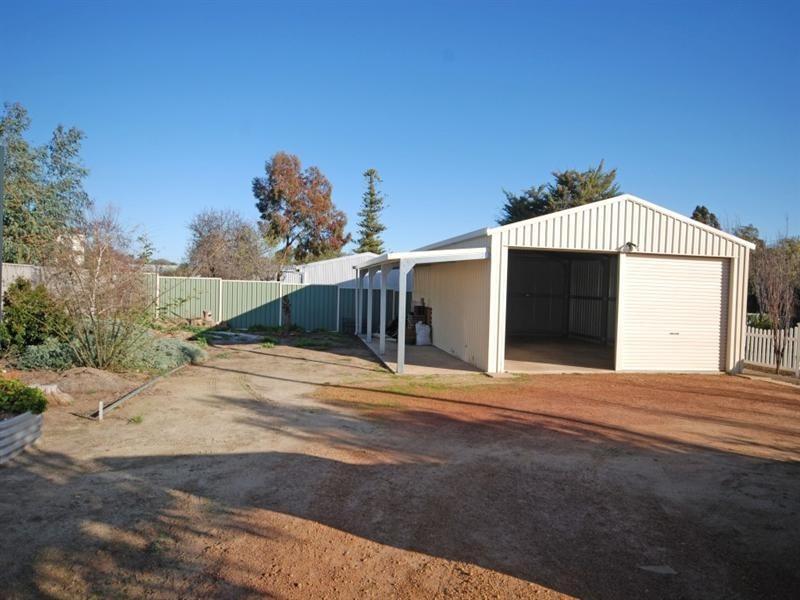 37 Garfield Street, Narrogin WA 6312