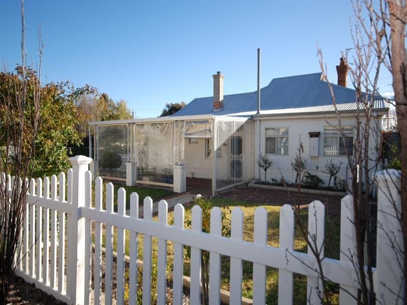 37 Garfield Street, Narrogin WA 6312