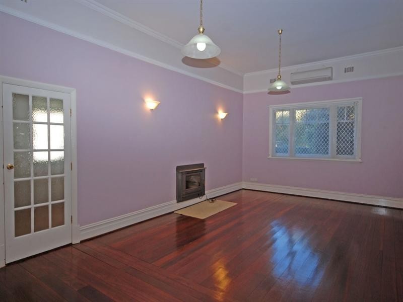 37 Garfield Street, Narrogin WA 6312