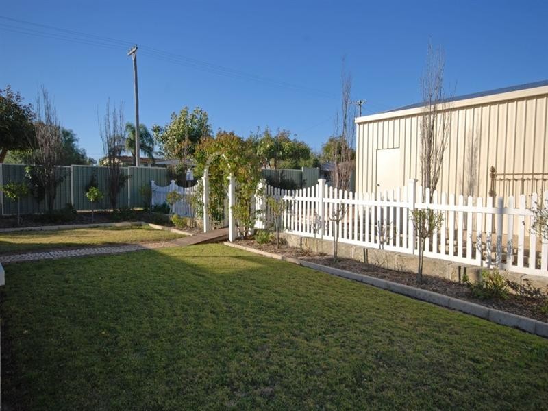 37 Garfield Street, Narrogin WA 6312
