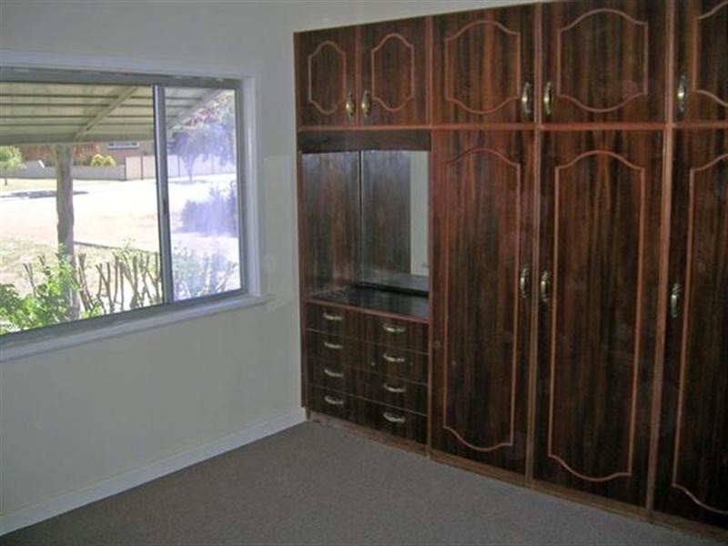 4 Rosselloty Street, Williams WA 6391