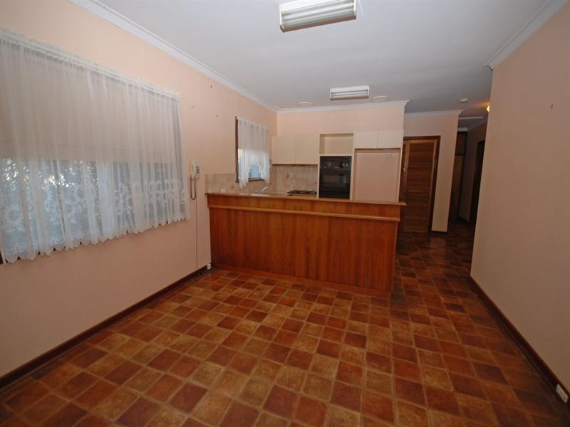 12 Johnston Street, Narrogin WA 6312