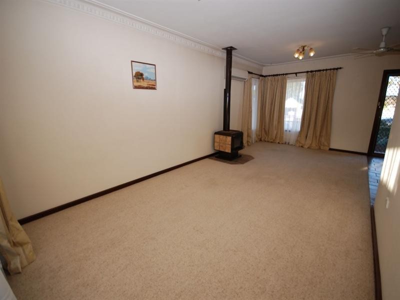 12 Johnston Street, Narrogin WA 6312