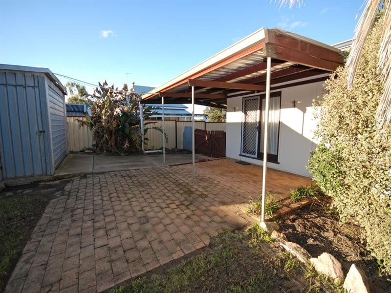 12 Johnston Street, Narrogin WA 6312