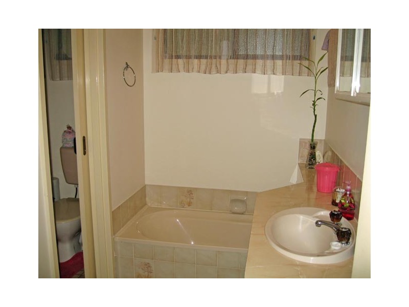 2 Rosselloty Street, Williams WA 6391