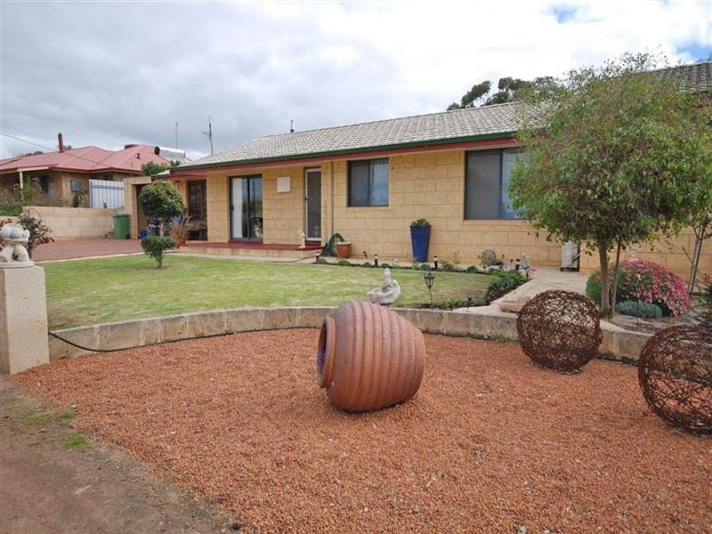 11 Florence Avenue, Narrogin WA 6312