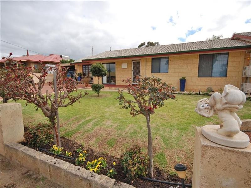 11 Florence Avenue, Narrogin WA 6312