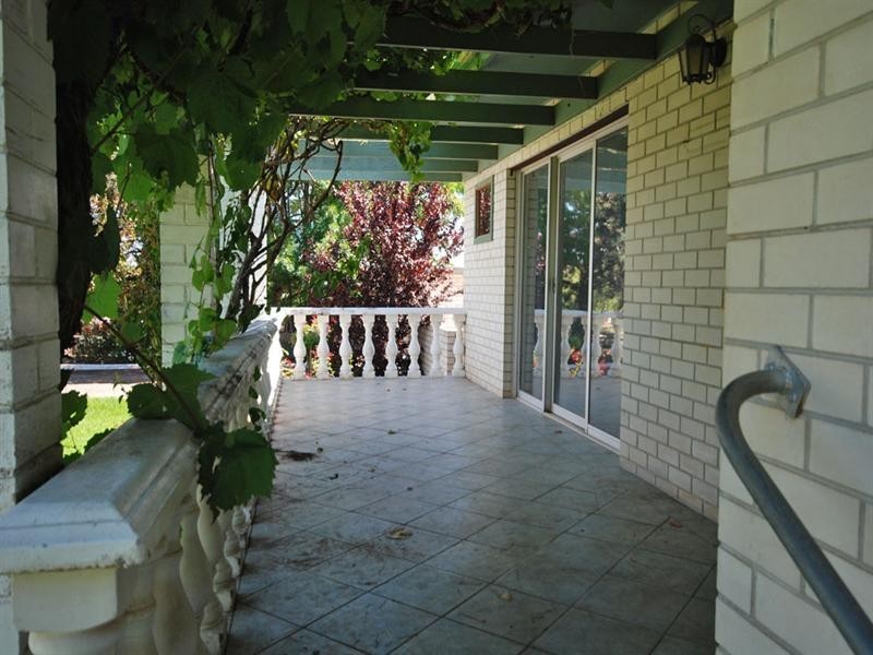 5 Sydney Hall Way, Narrogin WA 6312