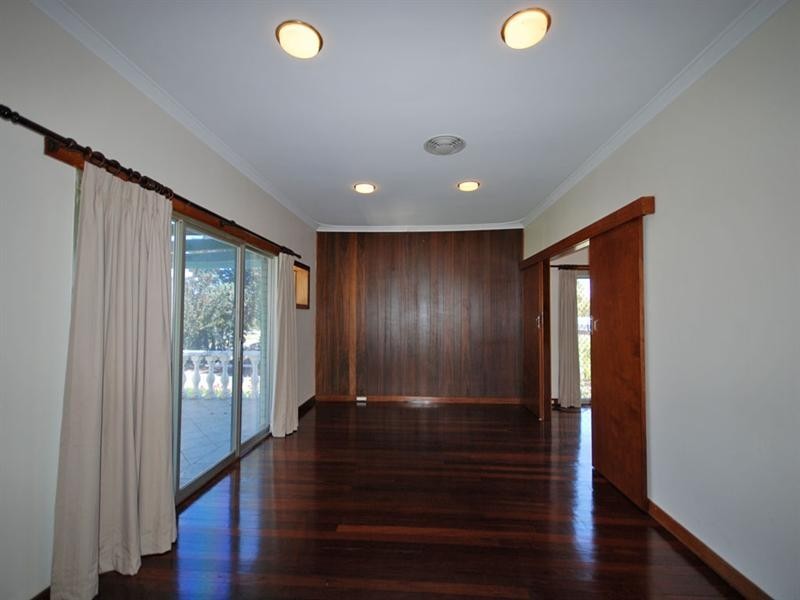 5 Sydney Hall Way, Narrogin WA 6312