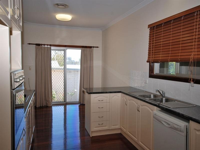 5 Sydney Hall Way, Narrogin WA 6312