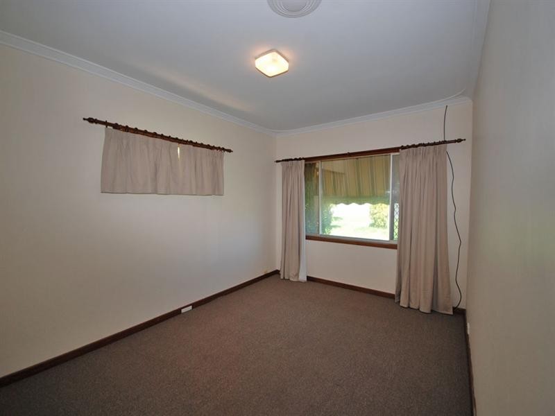 5 Sydney Hall Way, Narrogin WA 6312