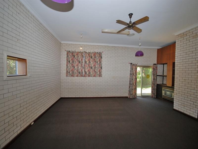 5 Sydney Hall Way, Narrogin WA 6312