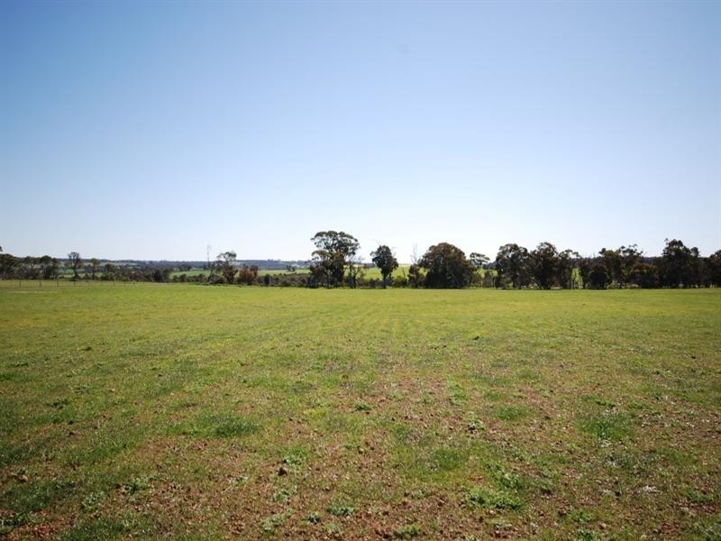 10 Yilliminning Road, Narrogin WA 6312