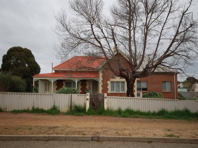 10 Northwood Street, Narrogin WA 6312