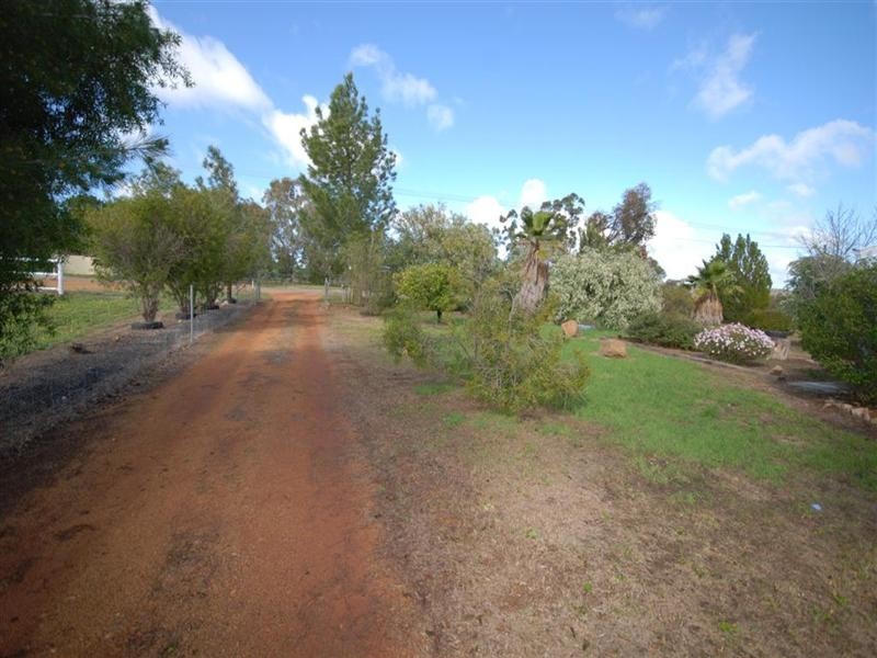 10 Pitt Street, Pingelly WA 6308