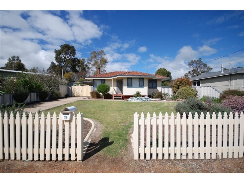 79 Lock Street, Narrogin WA 6312