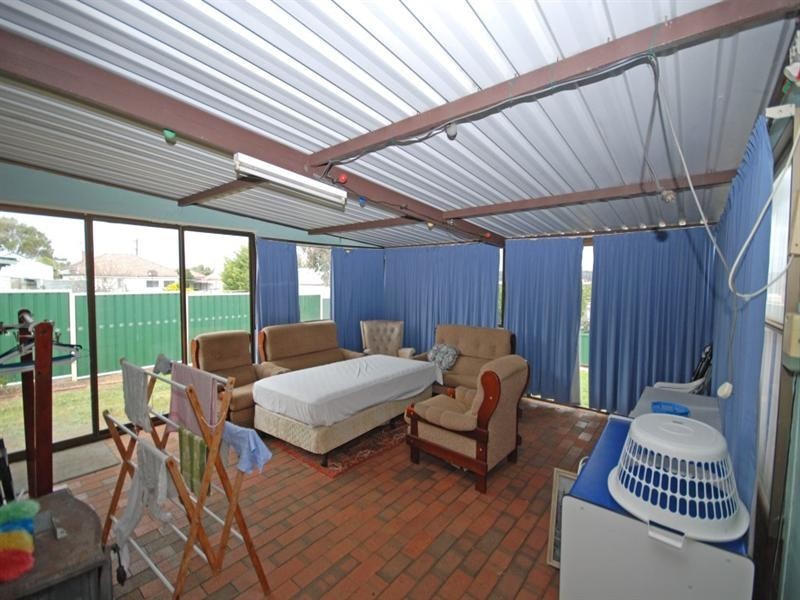 12 Burns Street, Narrogin WA 6312