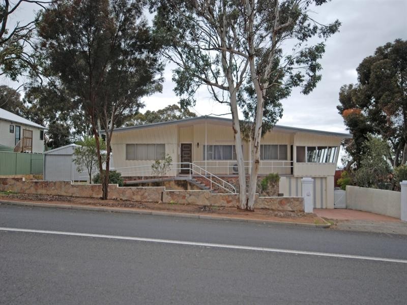 173 Narrakine Road, Narrogin WA 6312