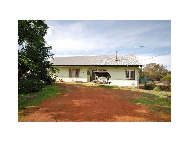 75 Ridley Street, Cuballing WA 6311