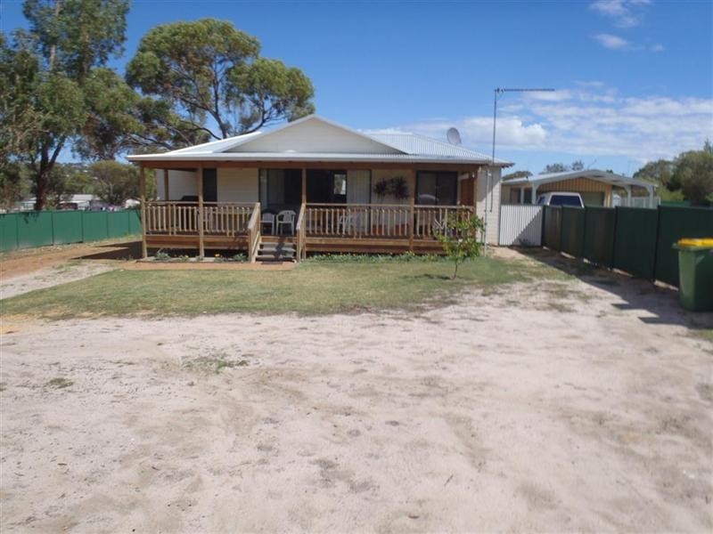 14 Raglan Street, Pingelly WA 6308
