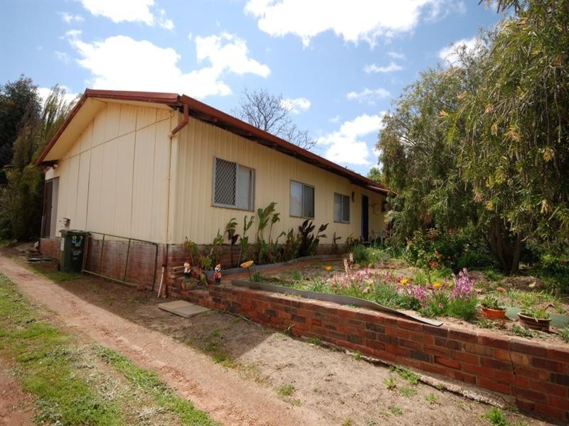 87 Herald Street, Narrogin WA 6312