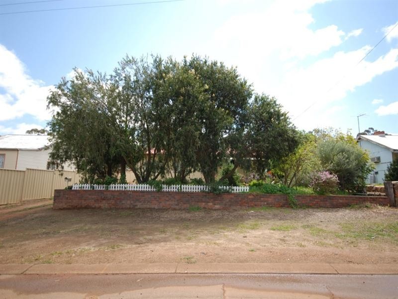 87 Herald Street, Narrogin WA 6312