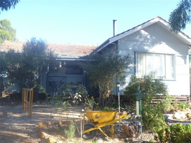 1 Andrews Street, Narrogin WA 6312