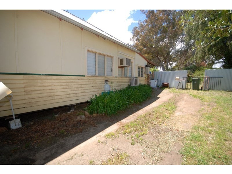 3 Hale Street, Narrogin WA 6312