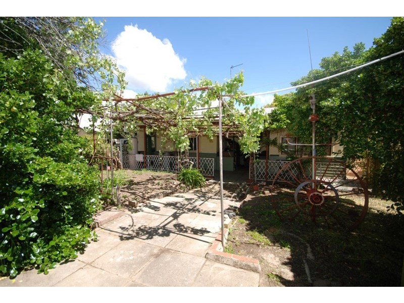 3 Hale Street, Narrogin WA 6312