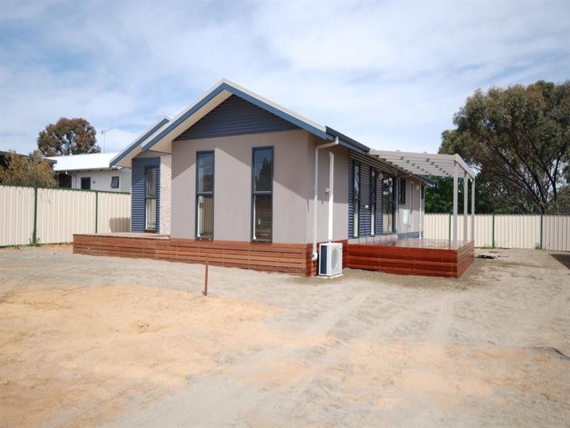 17D Fox Street, Narrogin WA 6312