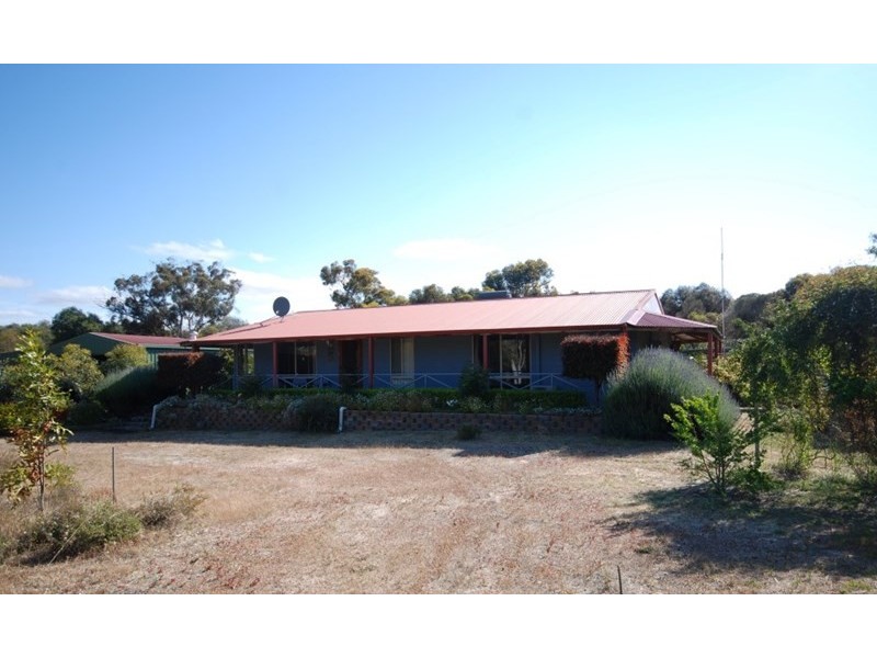 18-22 Etelowie Street, Wagin WA 6315