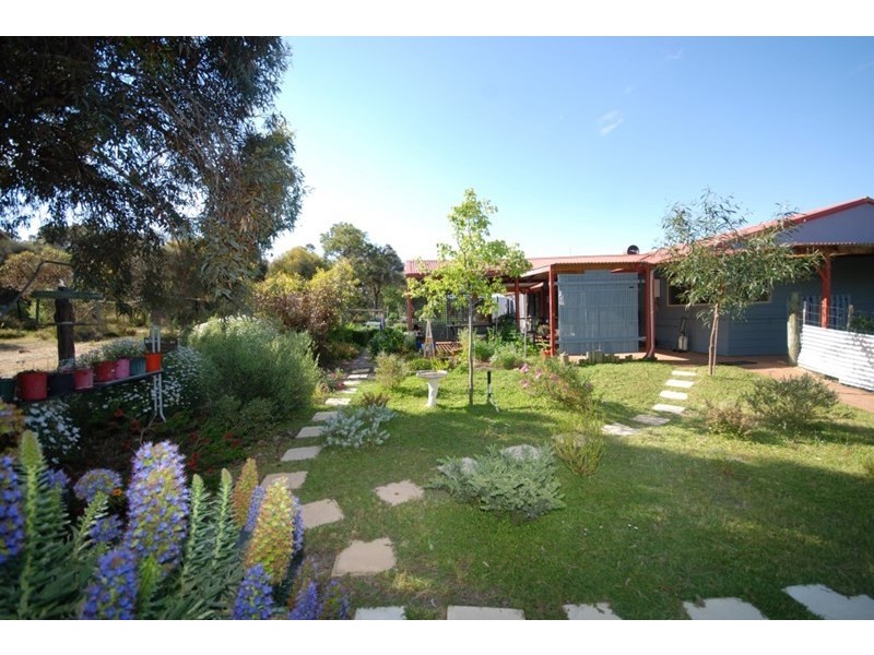 18-22 Etelowie Street, Wagin WA 6315