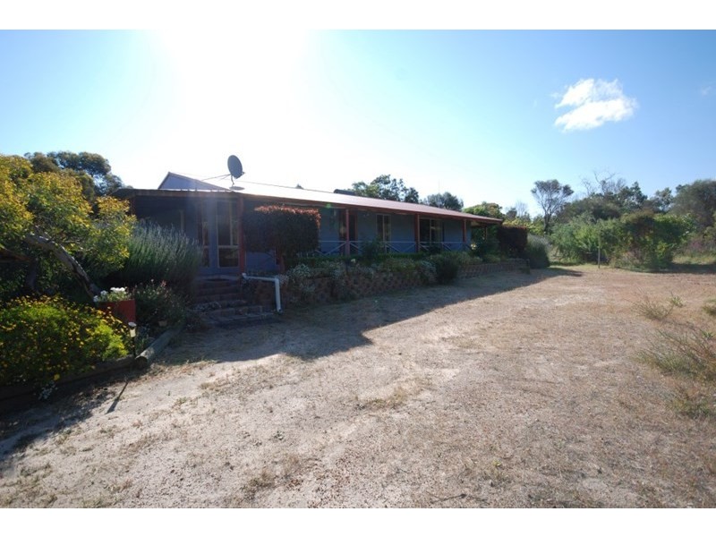 18-22 Etelowie Street, Wagin WA 6315