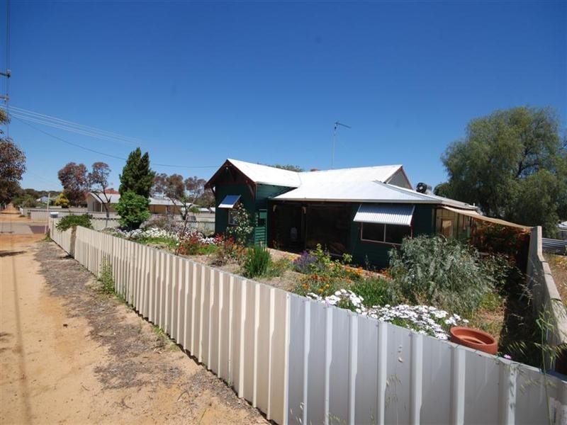 50 Goyder Street, Corrigin WA 6375