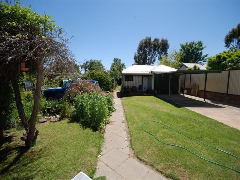 27A Homer Street, Narrogin WA 6312
