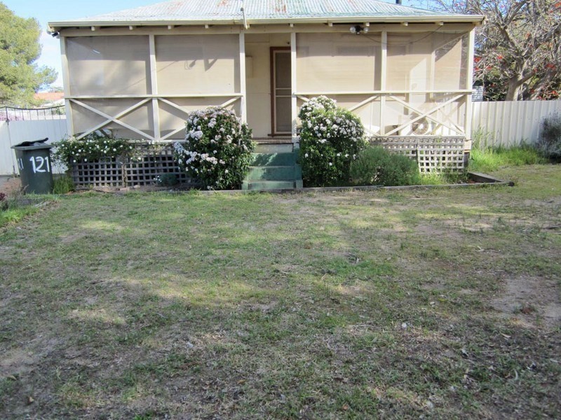 121 ENSIGN Street, Narrogin WA 6312