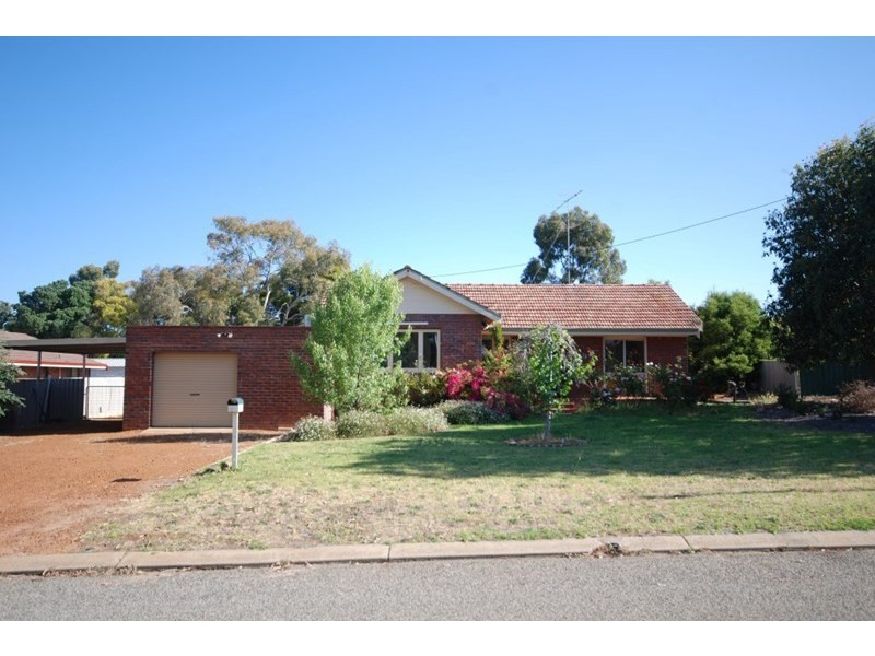 13 Lock Street, Narrogin WA 6312