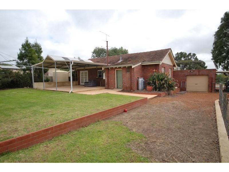 13 Lock Street, Narrogin WA 6312